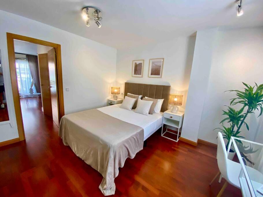 Olive Penthouse Apartment Малага Екстериор снимка